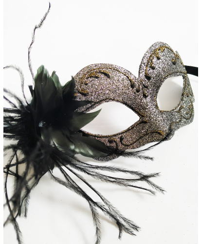 Серебряная маска с перьевым цветком, перья, папье-маше, блестки (Италия)