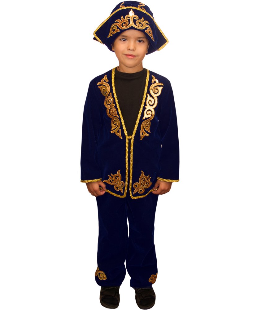 Мальчик в казахском национальном костюме